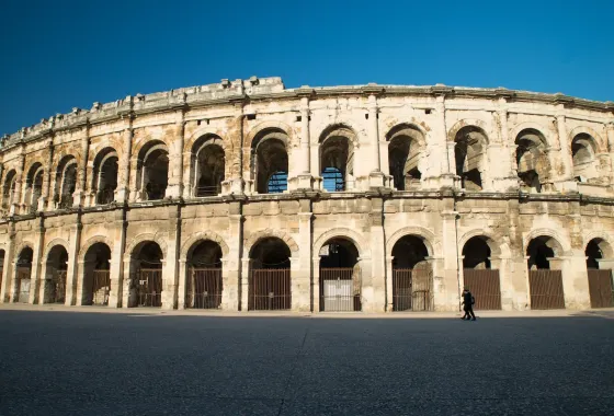 Nîmes